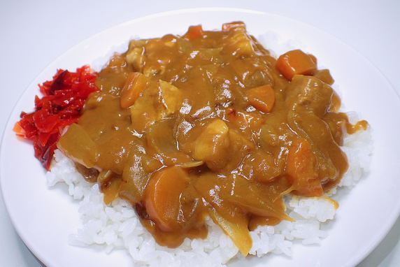 懐かしいカレー作ったった🍛